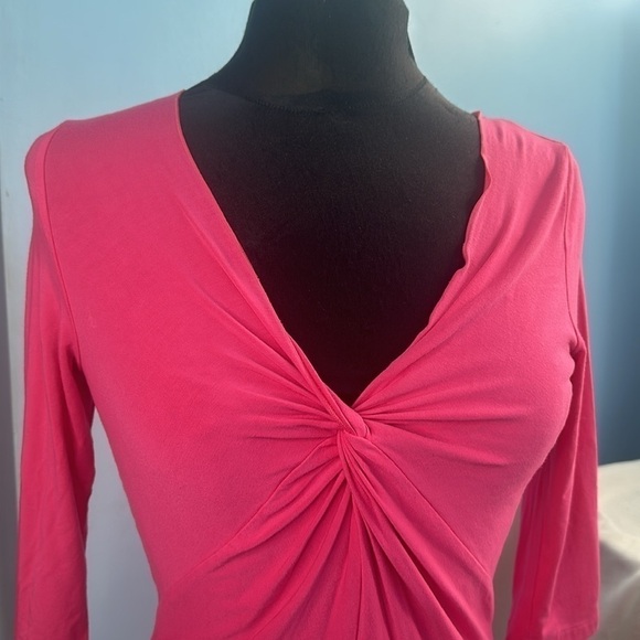 💥Lilly Pulitzer 3/4 sleeve fitted top *5 for 25* - Picture 5 of 8